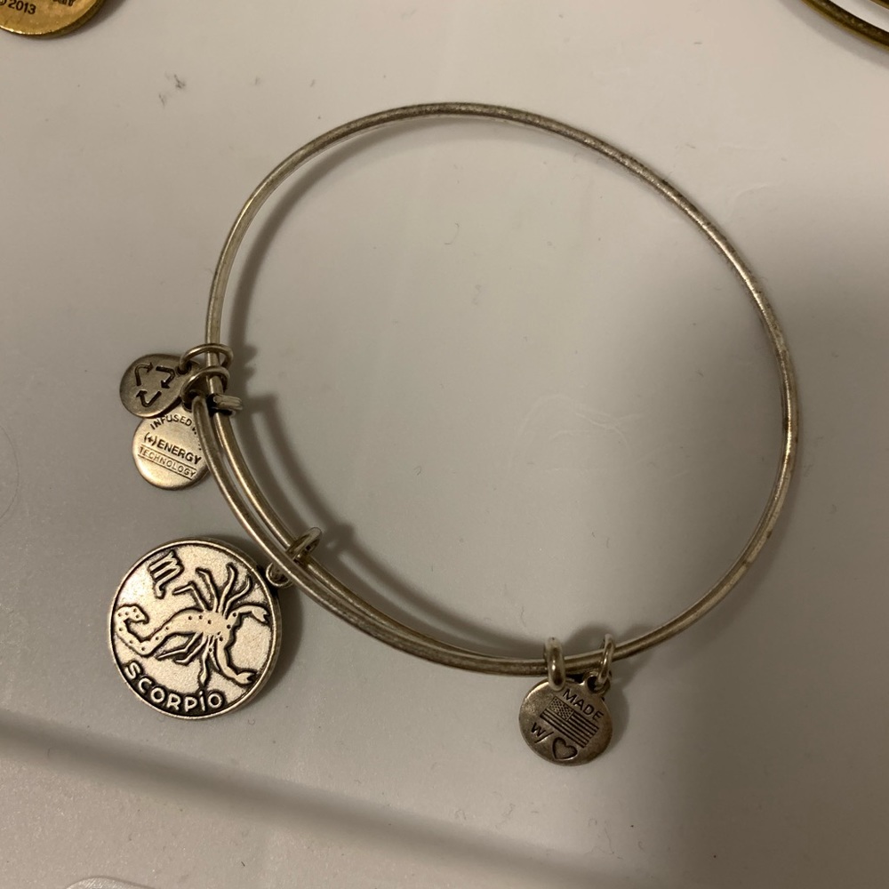 alex and ani scorpio silver bracelet